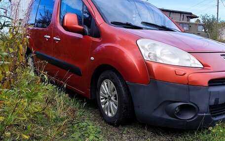 Peugeot Partner II рестайлинг 2, 2009 год, 800 000 рублей, 2 фотография