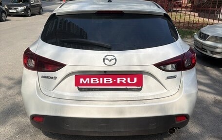 Mazda 3, 2016 год, 1 600 000 рублей, 2 фотография