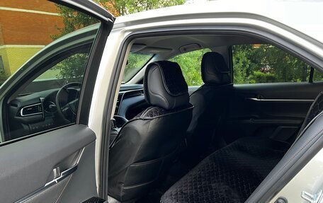 Toyota Camry, 2018 год, 2 700 000 рублей, 8 фотография