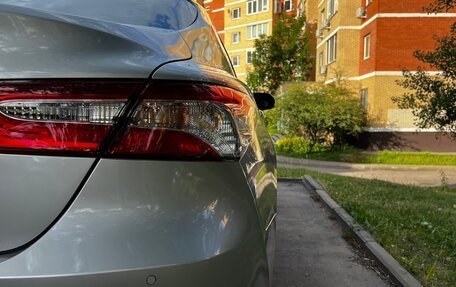 Toyota Camry, 2018 год, 2 700 000 рублей, 13 фотография