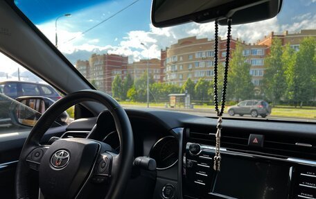 Toyota Camry, 2018 год, 2 700 000 рублей, 18 фотография