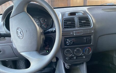 Hyundai Accent II, 2006 год, 310 000 рублей, 11 фотография
