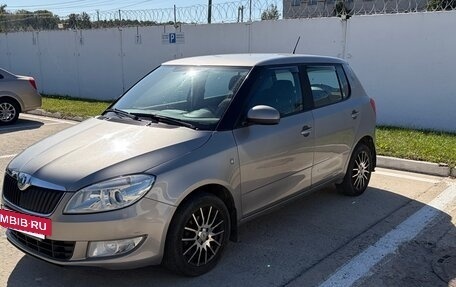 Skoda Fabia II, 2012 год, 450 000 рублей, 2 фотография