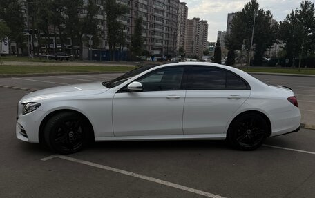 Mercedes-Benz E-Класс, 2017 год, 3 300 000 рублей, 3 фотография
