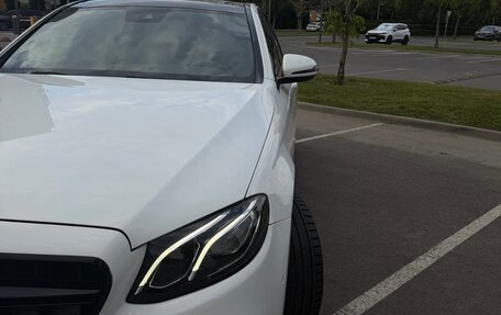 Mercedes-Benz E-Класс, 2017 год, 3 300 000 рублей, 6 фотография