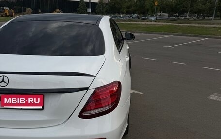 Mercedes-Benz E-Класс, 2017 год, 3 300 000 рублей, 8 фотография