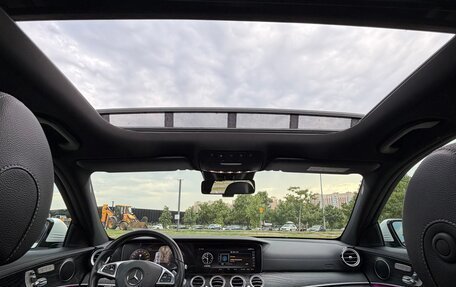 Mercedes-Benz E-Класс, 2017 год, 3 300 000 рублей, 15 фотография