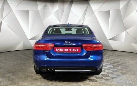 Jaguar XE I рестайлинг, 2015 год, 1 549 000 рублей, 8 фотография