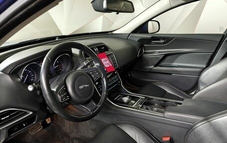 Jaguar XE I рестайлинг, 2015 год, 1 549 000 рублей, 19 фотография