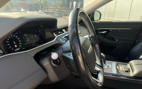 Land Rover Range Rover Evoque II, 2019 год, 3 600 000 рублей, 13 фотография