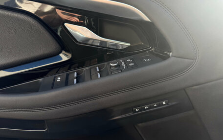 Land Rover Range Rover Evoque II, 2019 год, 3 600 000 рублей, 14 фотография