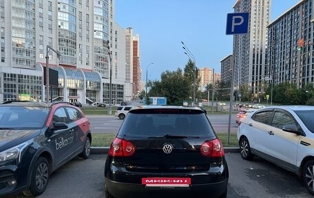 Volkswagen Golf V, 2004 год, 800 000 рублей, 4 фотография