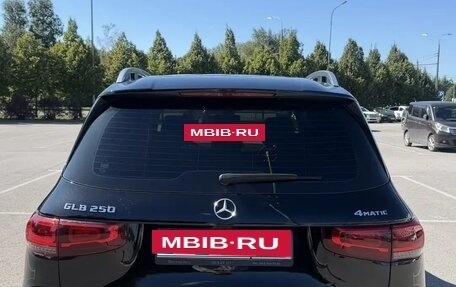 Mercedes-Benz GLB, 2021 год, 4 500 000 рублей, 4 фотография