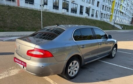Skoda Superb III рестайлинг, 2012 год, 600 000 рублей, 3 фотография