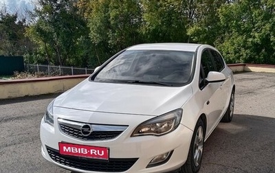 Opel Astra J, 2012 год, 700 000 рублей, 1 фотография