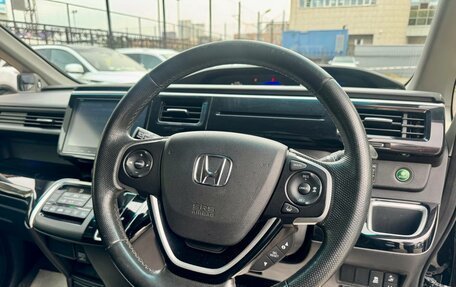 Honda Stepwgn IV, 2017 год, 1 849 000 рублей, 14 фотография