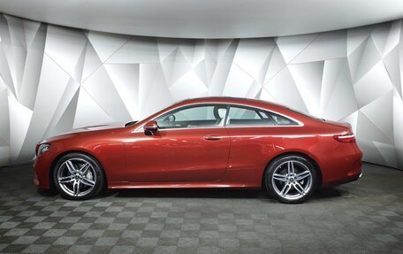 Mercedes-Benz E-Класс, 2019 год, 4 085 000 рублей, 5 фотография