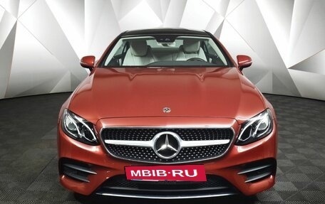 Mercedes-Benz E-Класс, 2019 год, 4 085 000 рублей, 7 фотография