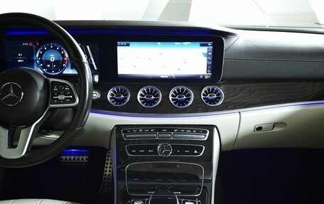 Mercedes-Benz E-Класс, 2019 год, 4 085 000 рублей, 15 фотография