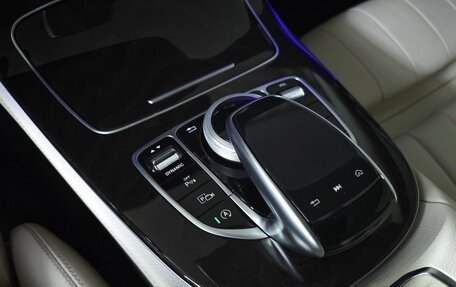 Mercedes-Benz E-Класс, 2019 год, 4 085 000 рублей, 21 фотография