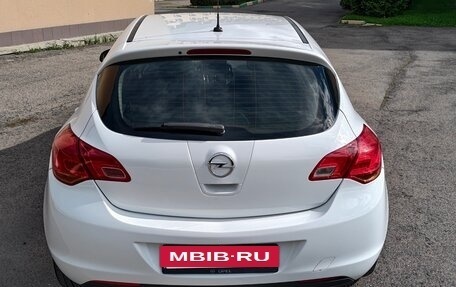 Opel Astra J, 2012 год, 700 000 рублей, 2 фотография