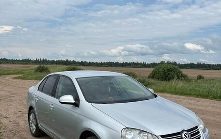 Volkswagen Jetta VI, 2008 год, 650 000 рублей, 2 фотография