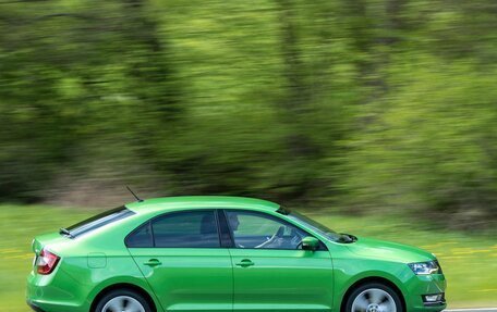 Skoda Rapid I, 2018 год, 1 300 000 рублей, 3 фотография