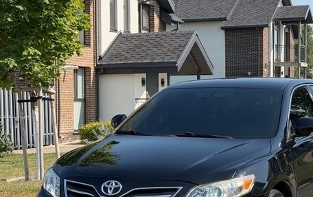 Toyota Camry, 2010 год, 1 070 000 рублей, 2 фотография