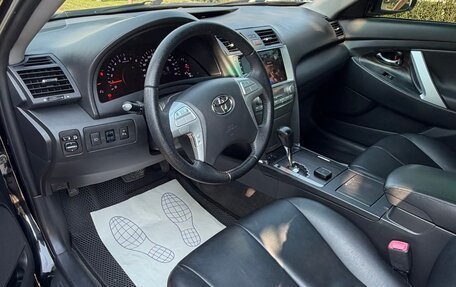 Toyota Camry, 2010 год, 1 070 000 рублей, 10 фотография