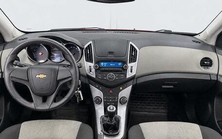 Chevrolet Cruze II, 2013 год, 929 000 рублей, 7 фотография