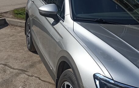 Volkswagen Tiguan II, 2018 год, 2 750 000 рублей, 5 фотография