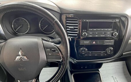 Mitsubishi Outlander III рестайлинг 3, 2017 год, 1 445 000 рублей, 16 фотография