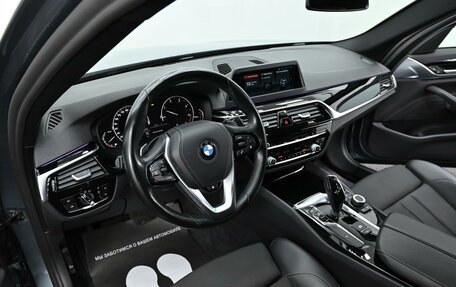 BMW 5 серия, 2018 год, 3 399 000 рублей, 6 фотография