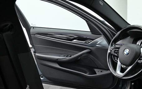 BMW 5 серия, 2018 год, 3 399 000 рублей, 13 фотография