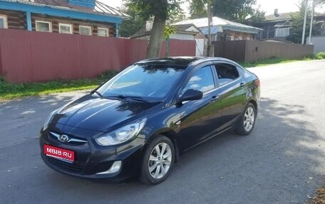 Hyundai Solaris II рестайлинг, 2013 год, 745 000 рублей, 1 фотография