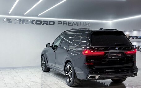 BMW X7, 2021 год, 8 300 000 рублей, 32 фотография