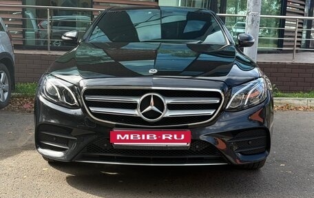 Mercedes-Benz E-Класс, 2018 год, 3 000 000 рублей, 3 фотография