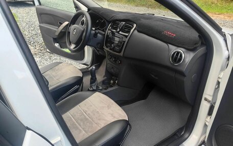 Renault Logan II, 2016 год, 650 000 рублей, 7 фотография