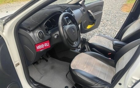 Renault Logan II, 2016 год, 650 000 рублей, 5 фотография