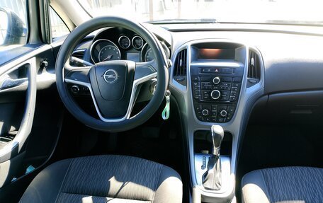 Opel Astra J, 2013 год, 730 000 рублей, 5 фотография