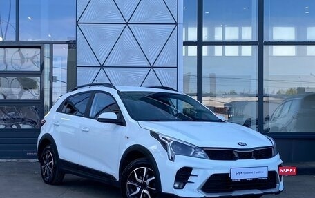 KIA Rio IV, 2021 год, 1 749 000 рублей, 3 фотография