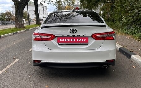 Toyota Camry, 2019 год, 2 750 000 рублей, 2 фотография