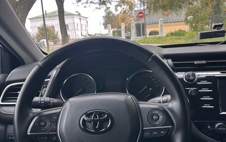 Toyota Camry, 2019 год, 2 750 000 рублей, 9 фотография