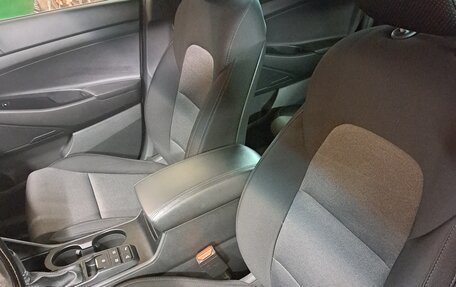 Hyundai Tucson III, 2019 год, 2 180 000 рублей, 16 фотография