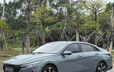 Hyundai Elantra, 2022 год, 1 590 000 рублей, 3 фотография