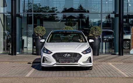 Hyundai Sonata VII, 2019 год, 1 355 000 рублей, 2 фотография