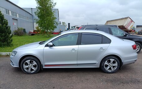 Volkswagen Jetta VI, 2016 год, 1 000 000 рублей, 2 фотография