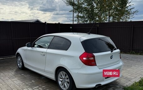 BMW 1 серия, 2011 год, 970 000 рублей, 5 фотография