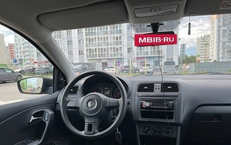 Volkswagen Polo VI (EU Market), 2015 год, 1 050 000 рублей, 9 фотография