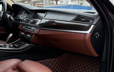 BMW 5 серия, 2015 год, 2 750 000 рублей, 11 фотография